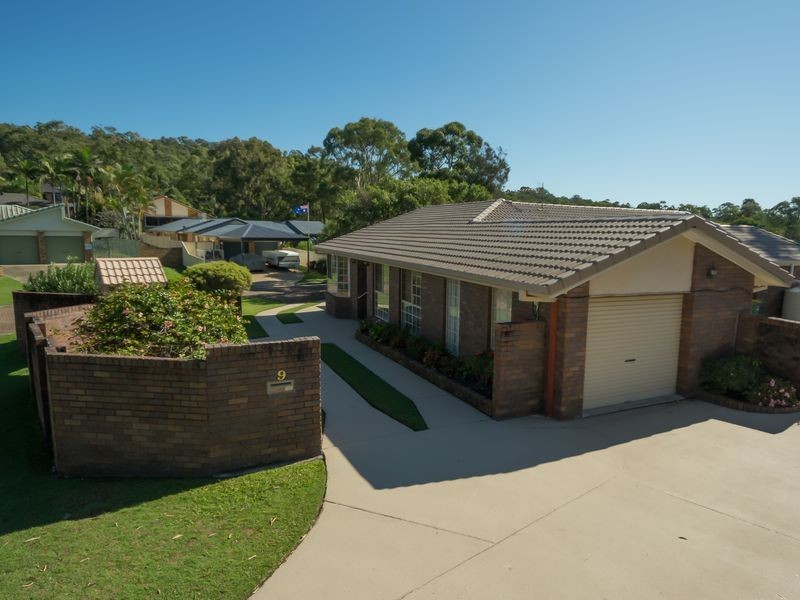 9 Tibouchina Drive, Helensvale QLD 4212