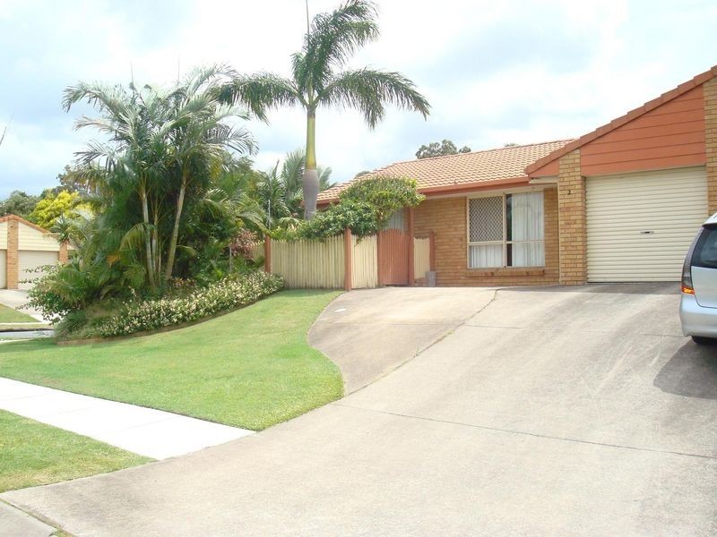 2/6 Academy Street, Oxenford QLD 4210