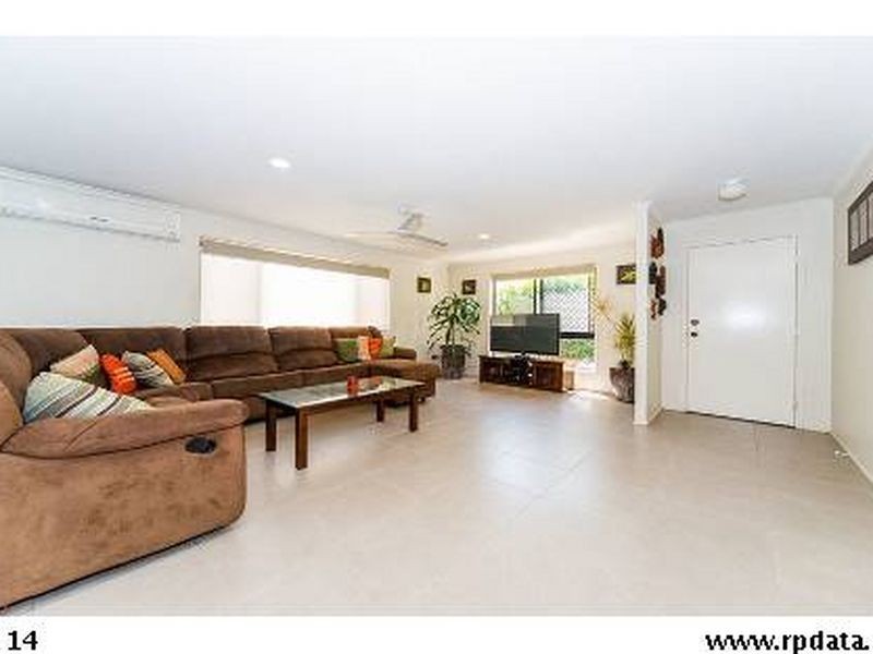 16 Drysdale Lane, Parkwood QLD 4214