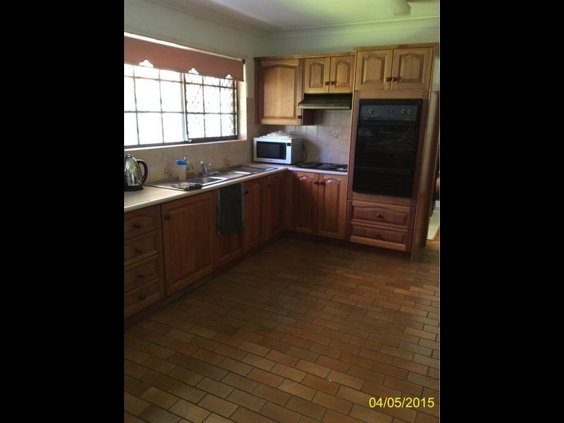 8 Wolvi Place, Helensvale QLD 4212