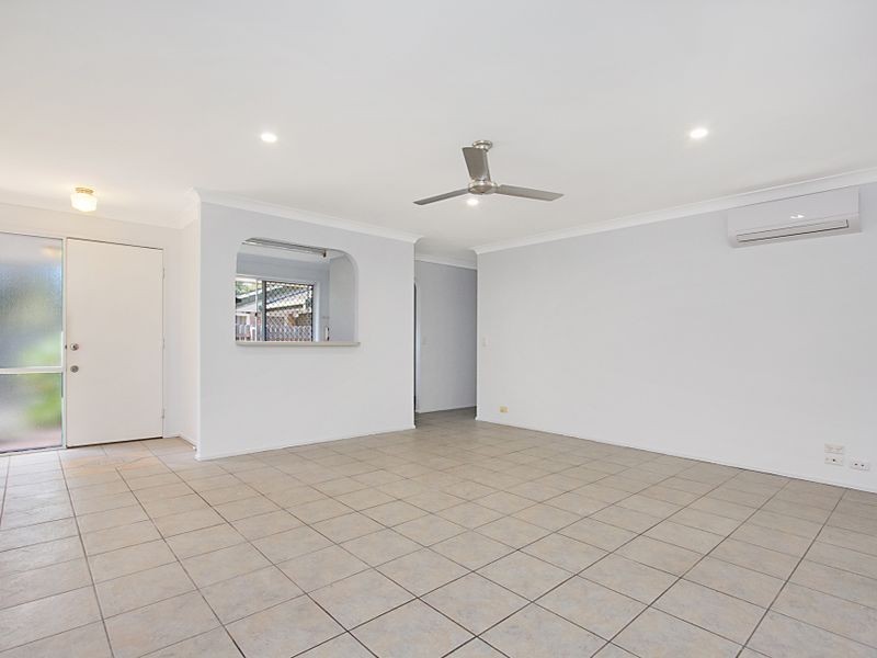 10/26 Government Road, Labrador QLD 4215