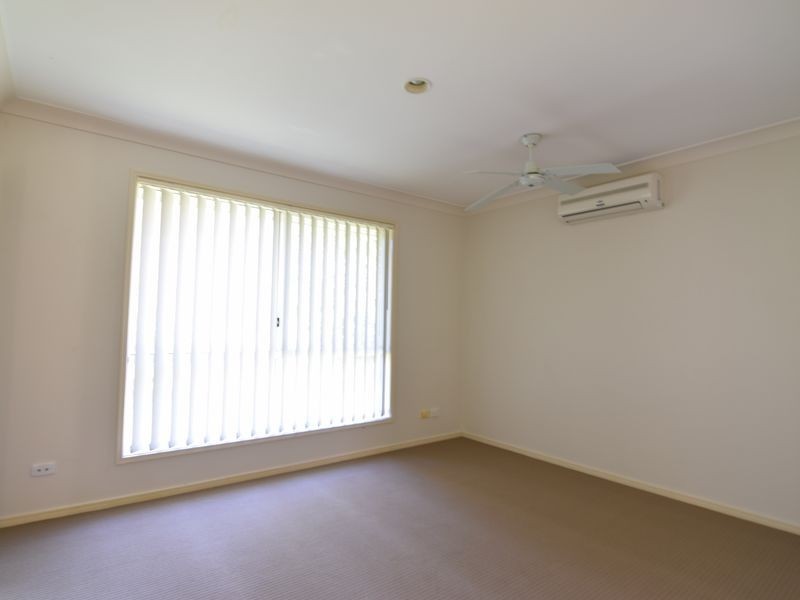 5 Rosswood Court, Helensvale QLD 4212