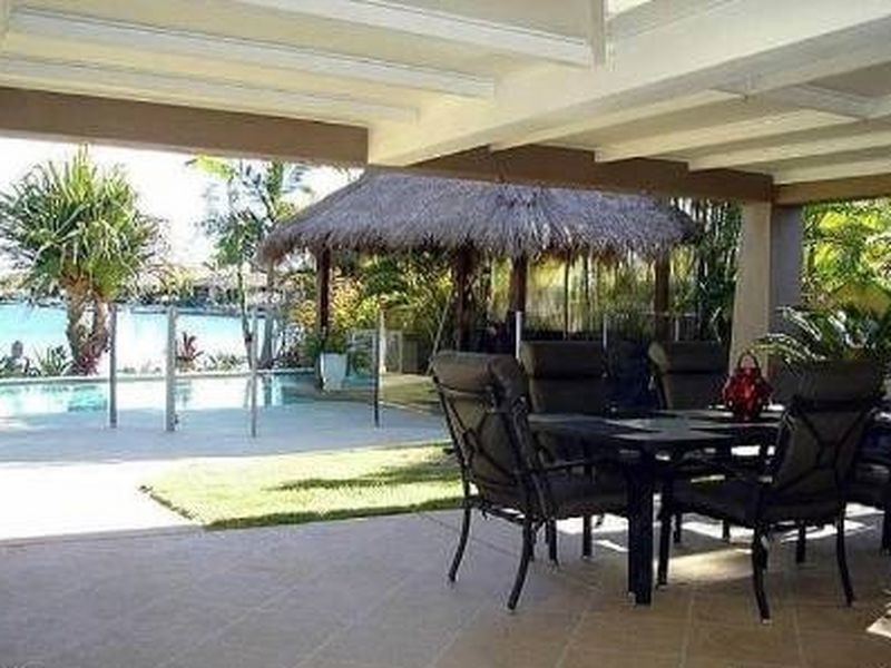 11 Oyster Cove Promenade, Helensvale QLD 4212