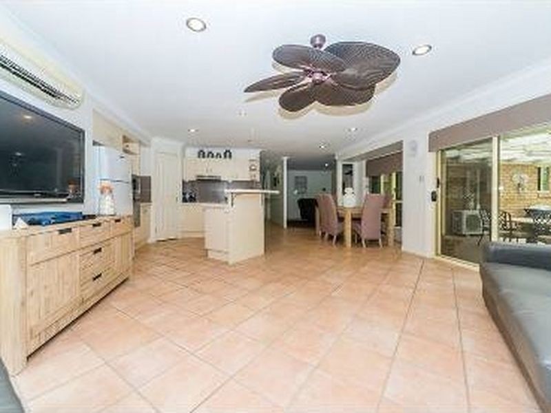 36 Urangan Court, Helensvale QLD 4212