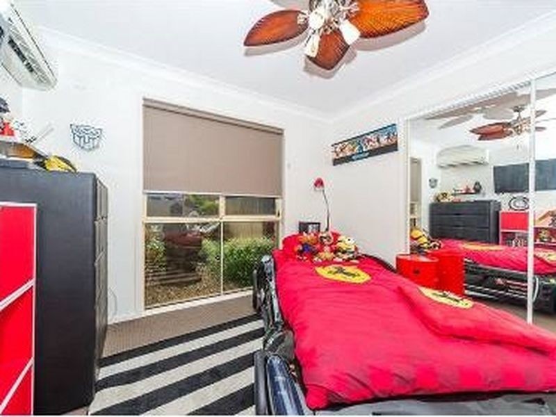 36 Urangan Court, Helensvale QLD 4212