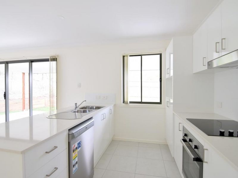 43 Mildura Drive, Helensvale QLD 4212