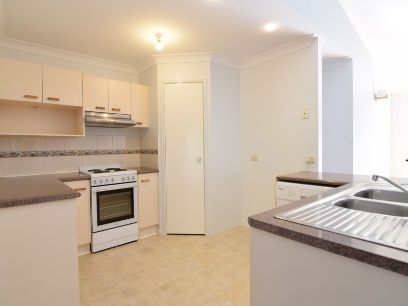 21 Dalby Court, Helensvale QLD 4212