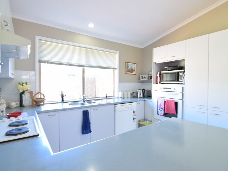 9 Bexley Place, Helensvale QLD 4212