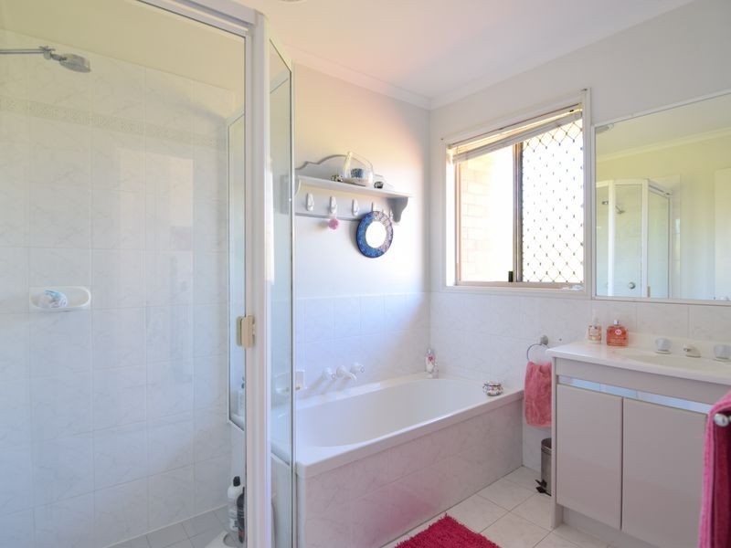 9 Bexley Place, Helensvale QLD 4212