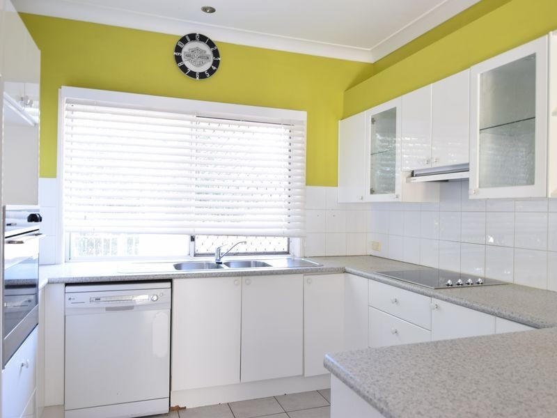 35 Corringle Close, Helensvale QLD 4212