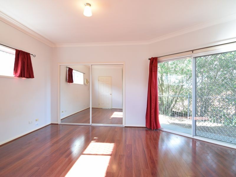 35 Corringle Close, Helensvale QLD 4212