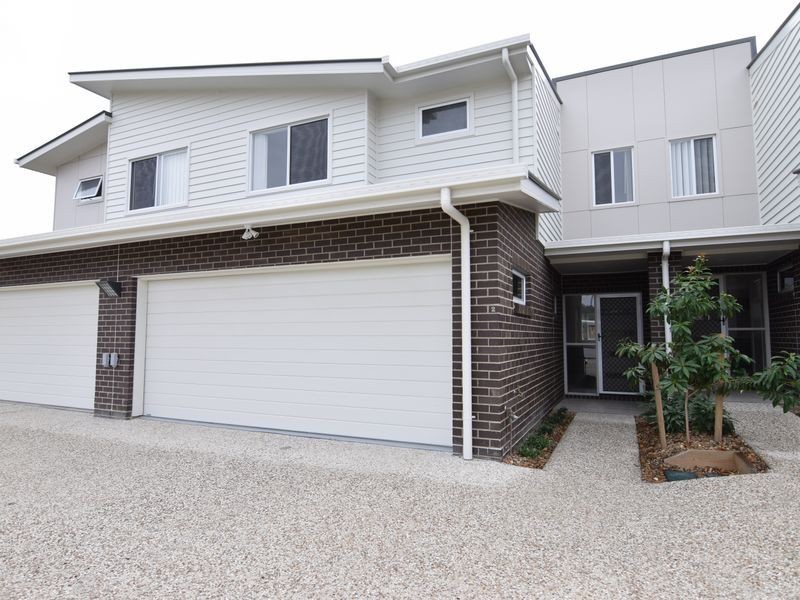 2/28 Careel Close, Helensvale QLD 4212