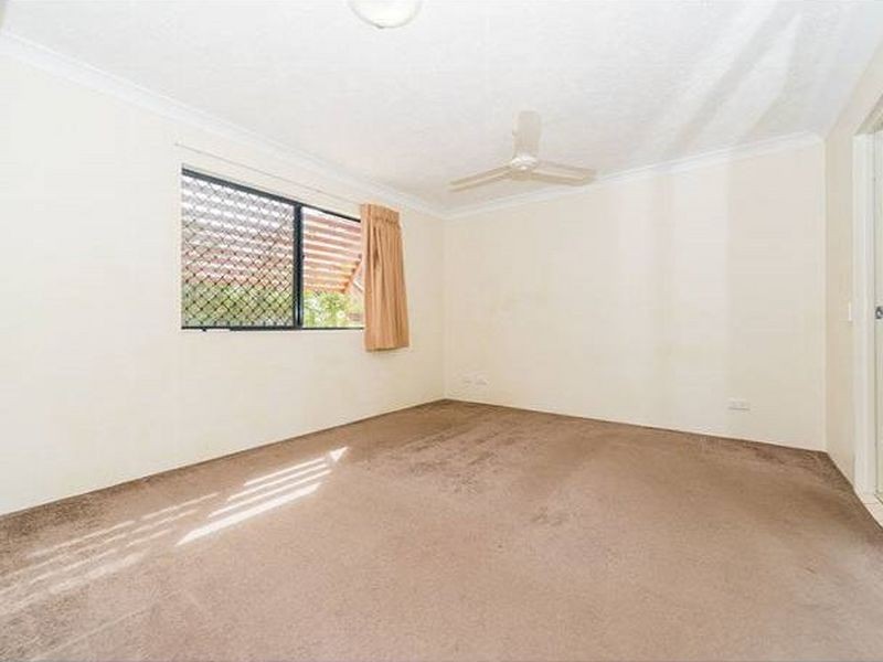 4/32 Bath Street, Labrador QLD 4215