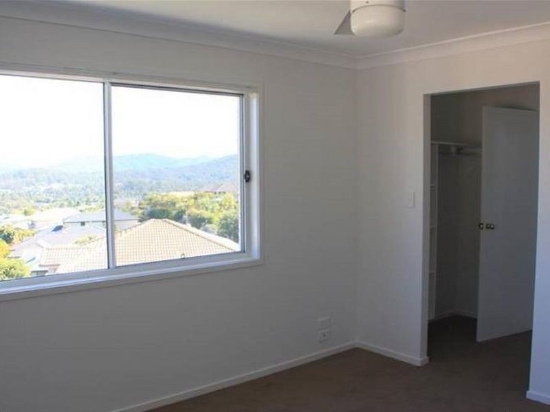 1/32 Wellers Street, Pacific Pines QLD 4211