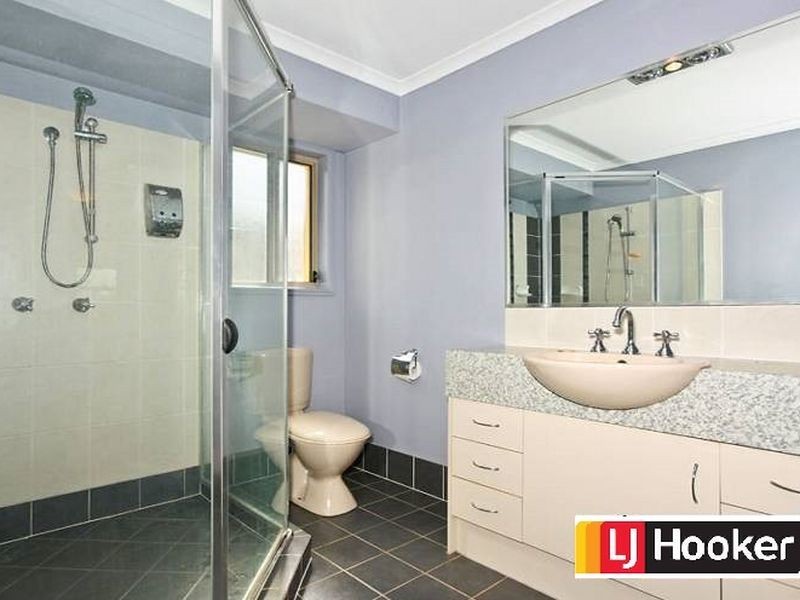 28 Lilyvale Crescent, Ormeau QLD 4208