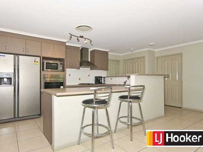 28 Lilyvale Crescent, Ormeau QLD 4208