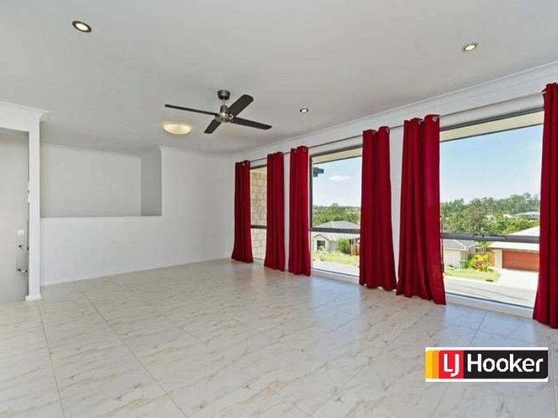 31 Hadrian Crescent, Pacific Pines QLD 4211