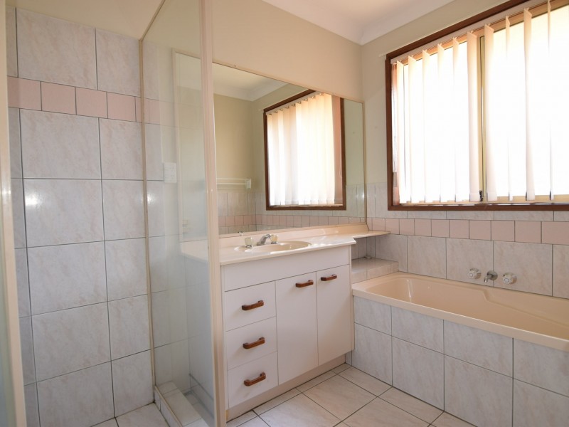 51 Lismore Drive, Helensvale QLD 4212