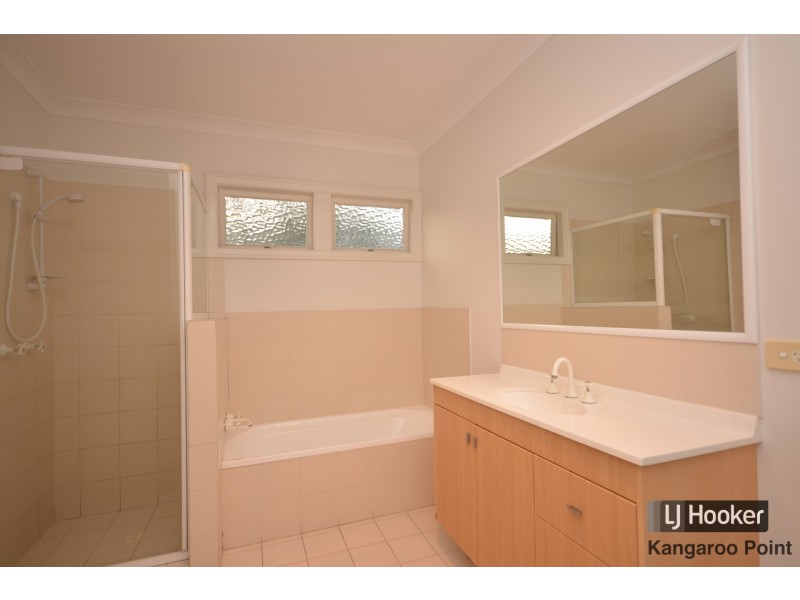 1/101 Ekibin Road, Annerley QLD 4103