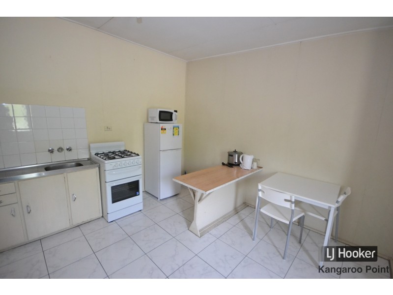 1/11 Duke Street, Annerley QLD 4103