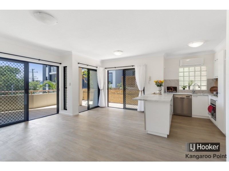 2/28 Norman Crescent, Norman Park QLD 4170