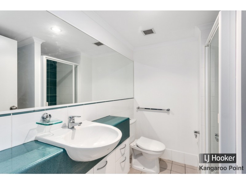 2/28 Norman Crescent, Norman Park QLD 4170