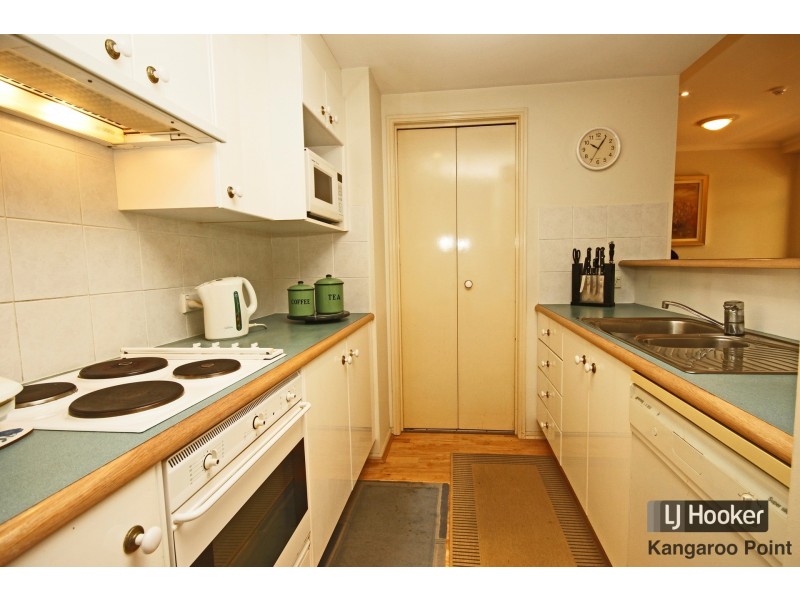 8/10 Goodwin Street, Kangaroo Point QLD 4169