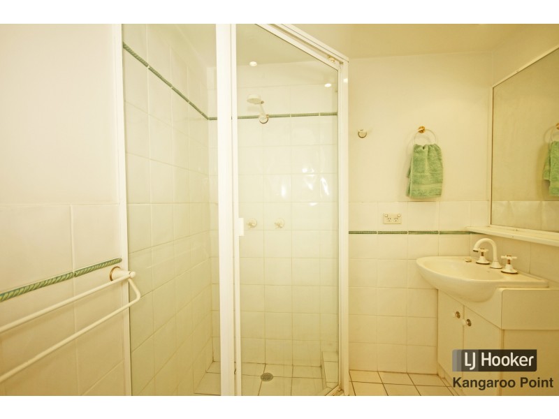 8/10 Goodwin Street, Kangaroo Point QLD 4169