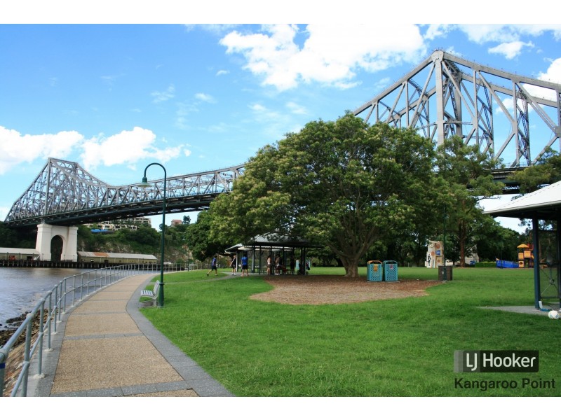 8/10 Goodwin Street, Kangaroo Point QLD 4169