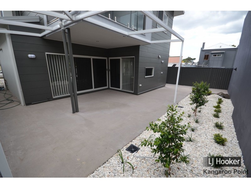 16 Llewellyn Street, Kangaroo Point QLD 4169