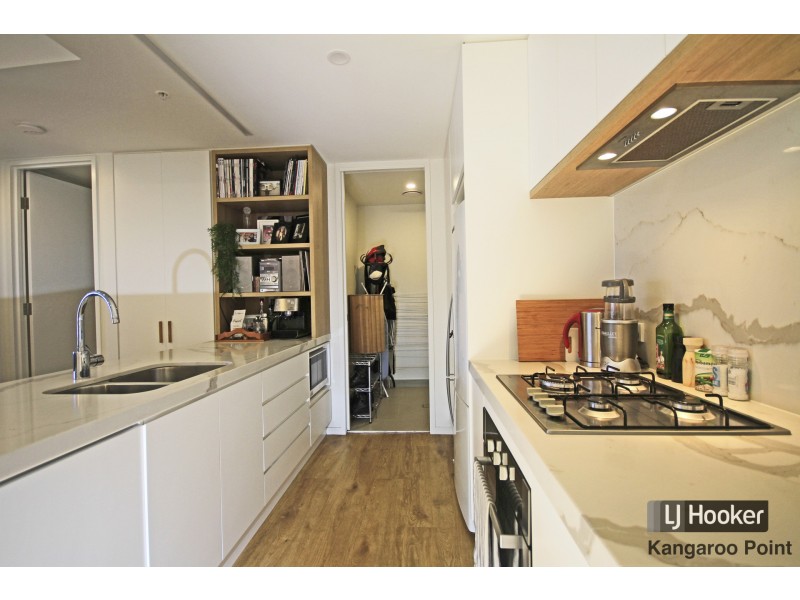 208/18 Duke Street, Kangaroo Point QLD 4169