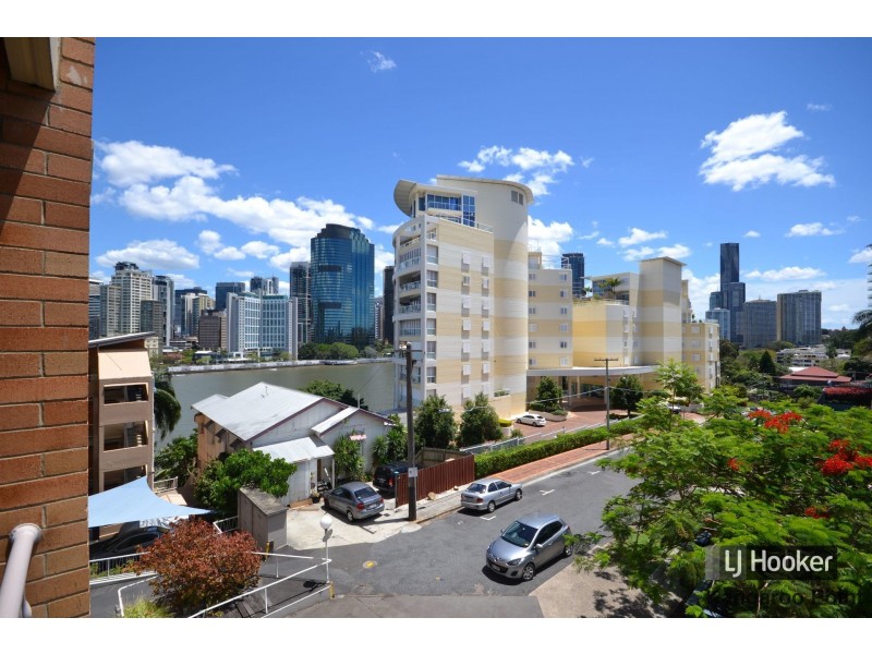 204/355 Main Street, Kangaroo Point QLD 4169