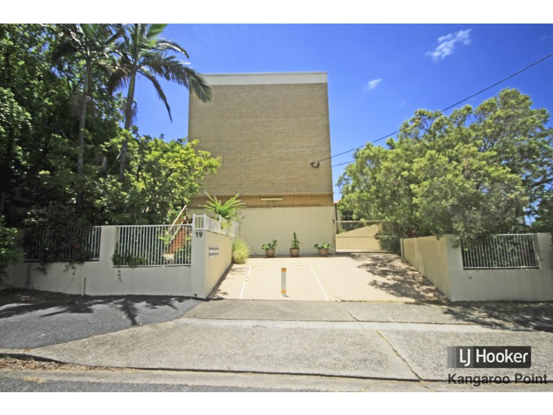 4/19 Wilton Street, Woolloongabba QLD 4102