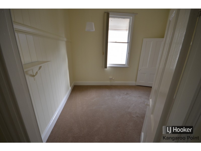 22 Elfin Street, East Brisbane QLD 4169