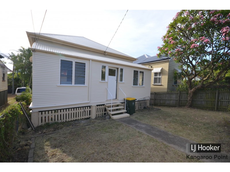 22 Elfin Street, East Brisbane QLD 4169