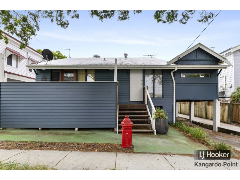 82 Linton Street, Kangaroo Point QLD 4169