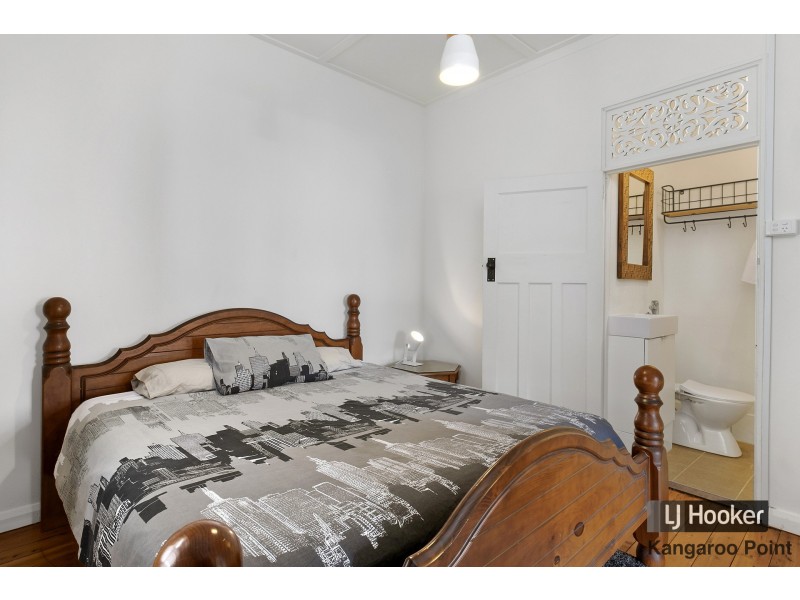 82 Linton Street, Kangaroo Point QLD 4169