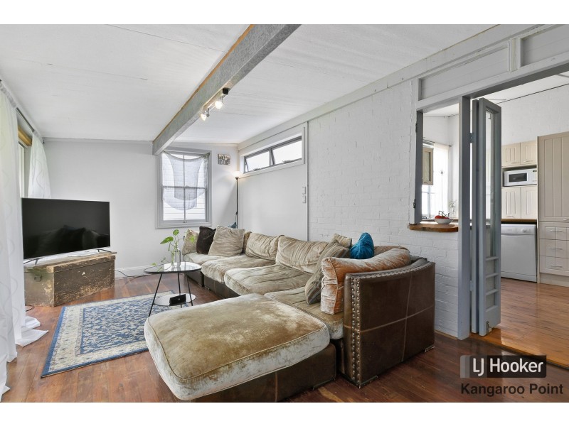82 Linton Street, Kangaroo Point QLD 4169