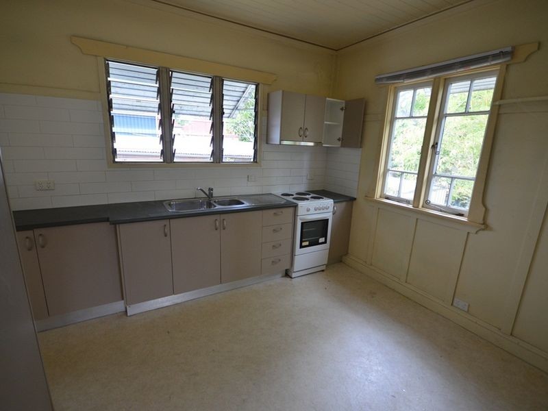 16 Ellis Street, Greenslopes QLD 4120