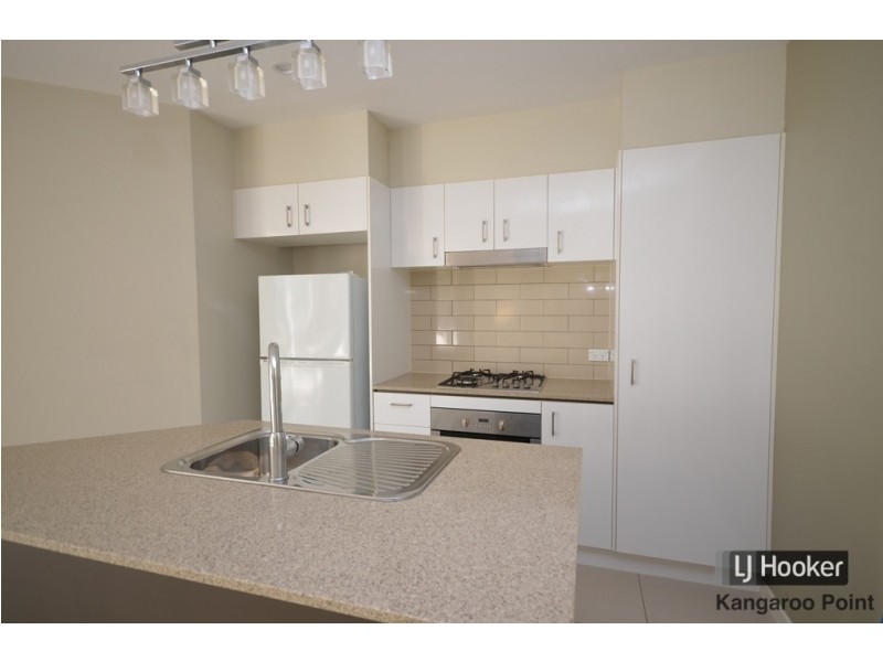 10/450 Main Street, Kangaroo Point QLD 4169