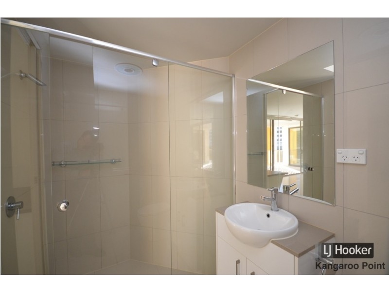 10/450 Main Street, Kangaroo Point QLD 4169