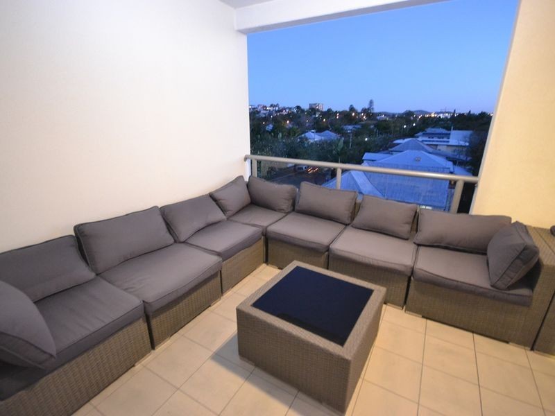 304/33 Lytton Rd, East Brisbane QLD 4169