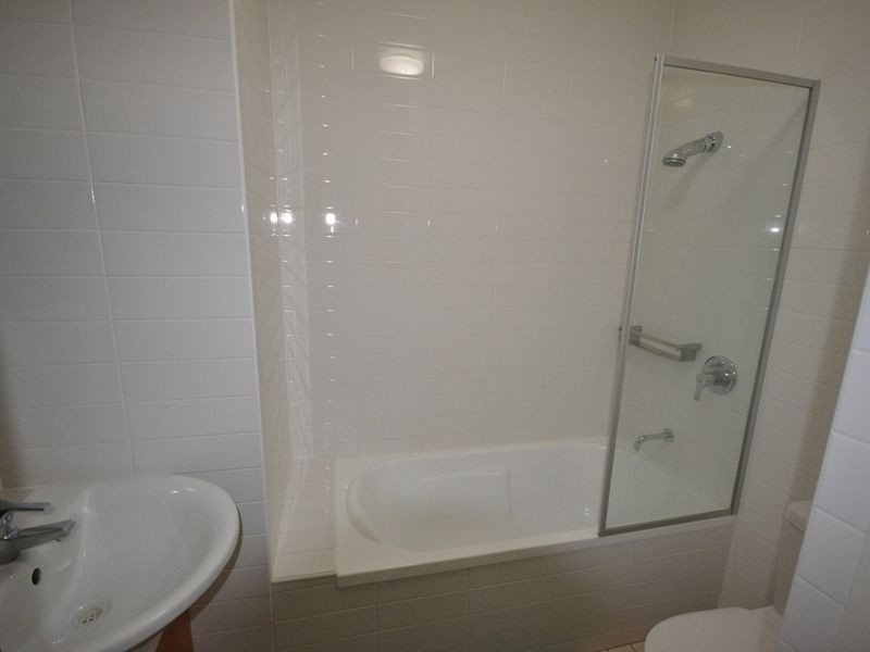 304/33 Lytton Rd, East Brisbane QLD 4169