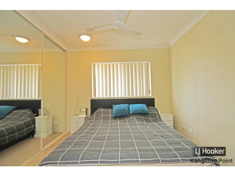 2/29 Bell Street, Kangaroo Point QLD 4169