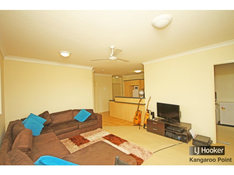 2/29 Bell Street, Kangaroo Point QLD 4169