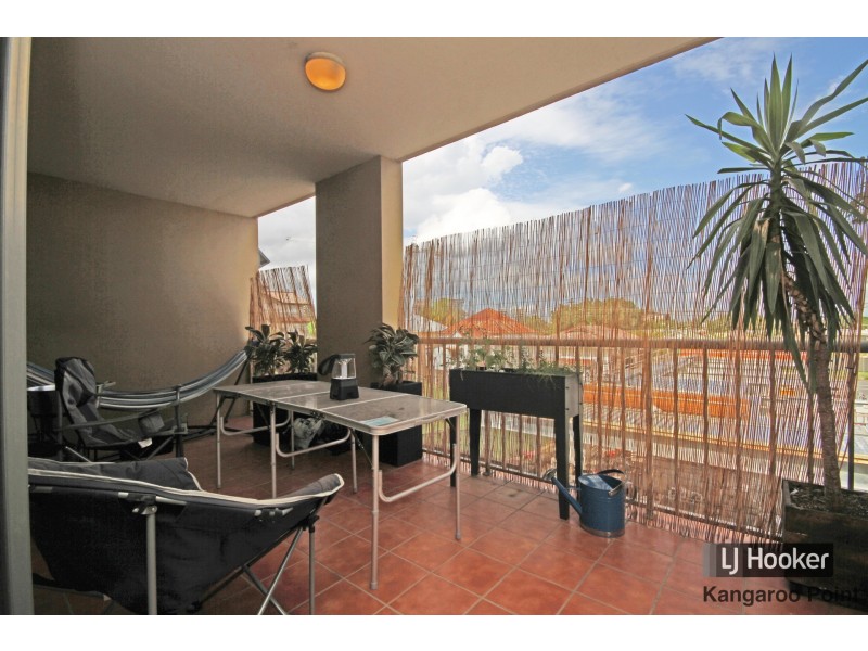 2/29 Bell Street, Kangaroo Point QLD 4169