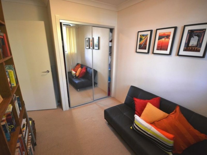 3/15 Eskgrove Street, East Brisbane QLD 4169