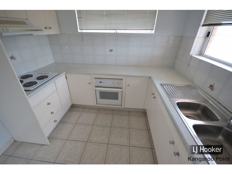 2/41 Cleveland Street, Greenslopes QLD 4120