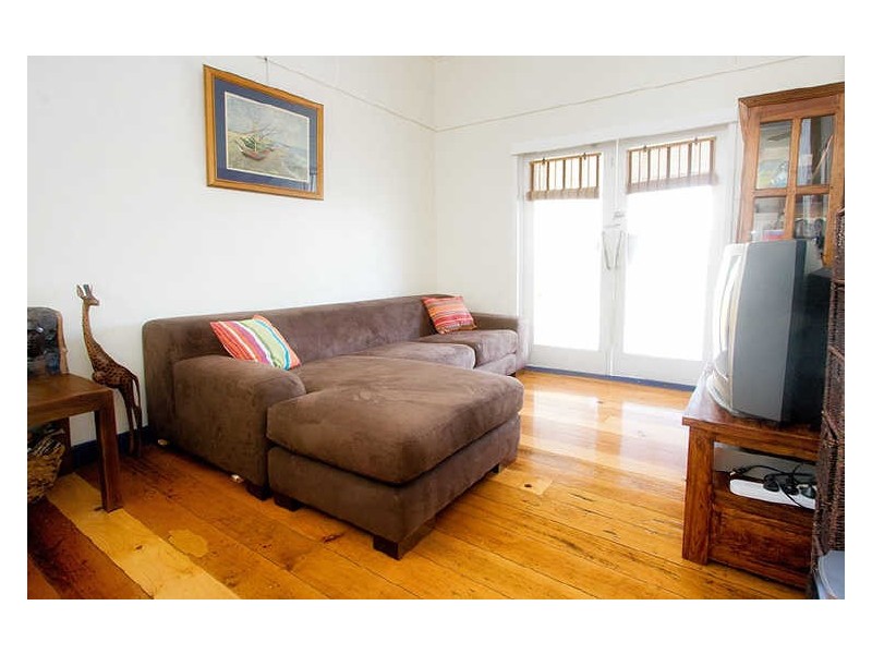 25 Bromley Street, Kangaroo Point QLD 4169