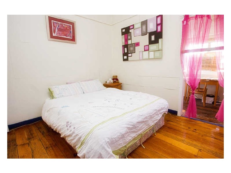 25 Bromley Street, Kangaroo Point QLD 4169